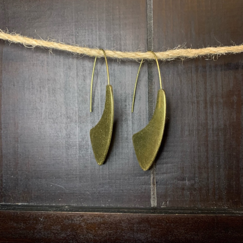 Gold geometric dangle earrings